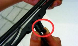 雨刷器安装视频,跟随视频轻松上手